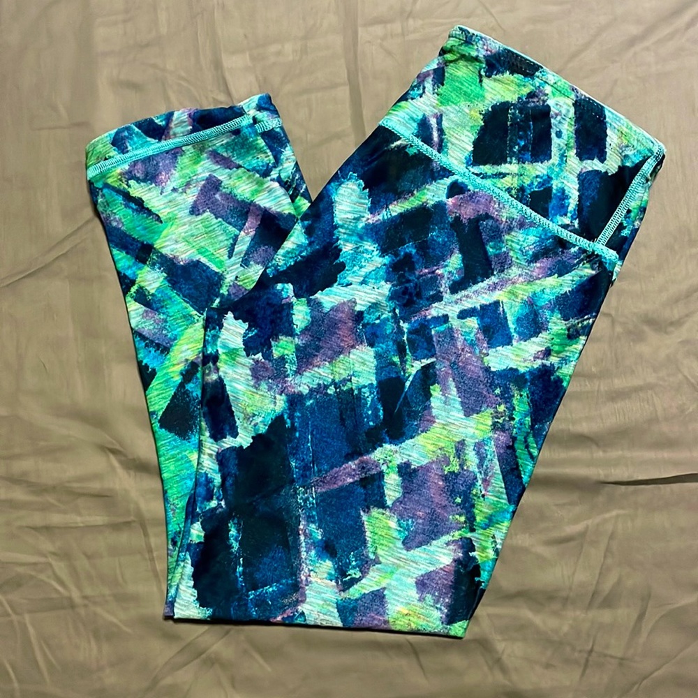 90 degree reversible blue capri leggings
